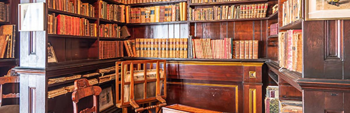 Dundurn library