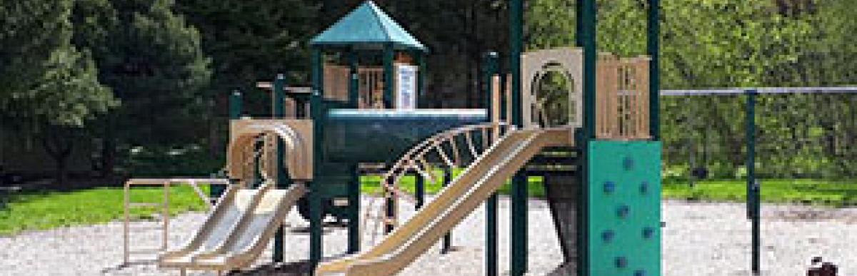 Ancaster Heights Park playground